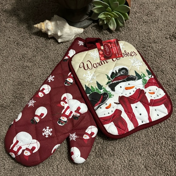 NWT-St Nicholas Square-One Pot Holder & One Oven Mitt-Snowman Themed-Maroon - Picture 2 of 9